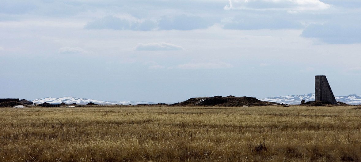 Vista de la zona cero de Semipalatinsk en Kazajistán.Este sitio fue el centro de pruebas nucleares de la Unión Soviética.