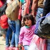 Девочка из Сирии на границе Сербии. Фото Томислав Георгиев / ЮНИСЕФ