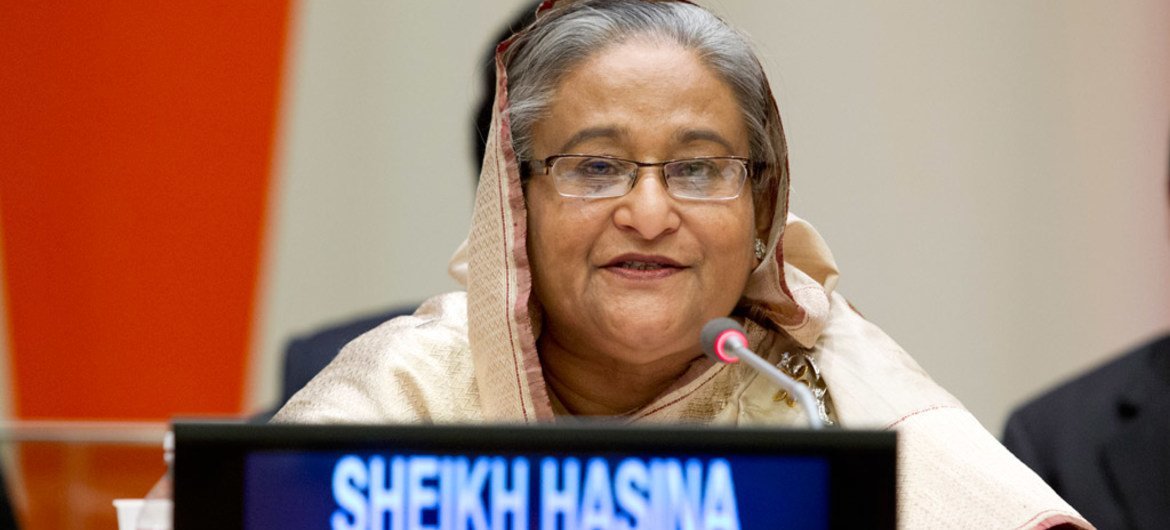 رئيسة وزراء بنغلاديش  شيخة حسينة في ، الحائزة على جائزة أبطال الأرض. المصدر: الأمم المتحدة /  جي سي ماكلوين