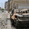 آثار الهجمات الجوية المستمرة على أحياء في صنعاء، اليمن. المصدر:   مكتب تنسيق الشؤون الإنسانية / شارلوت كانز