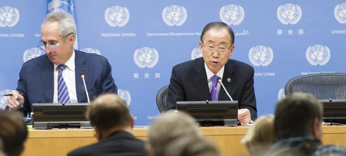 Secretary-General Ban Ki-moon addresses a press conference on the occasion of the start of the seventieth session of the General Assembly. At left is spokesperson Stéphane Dujarric.