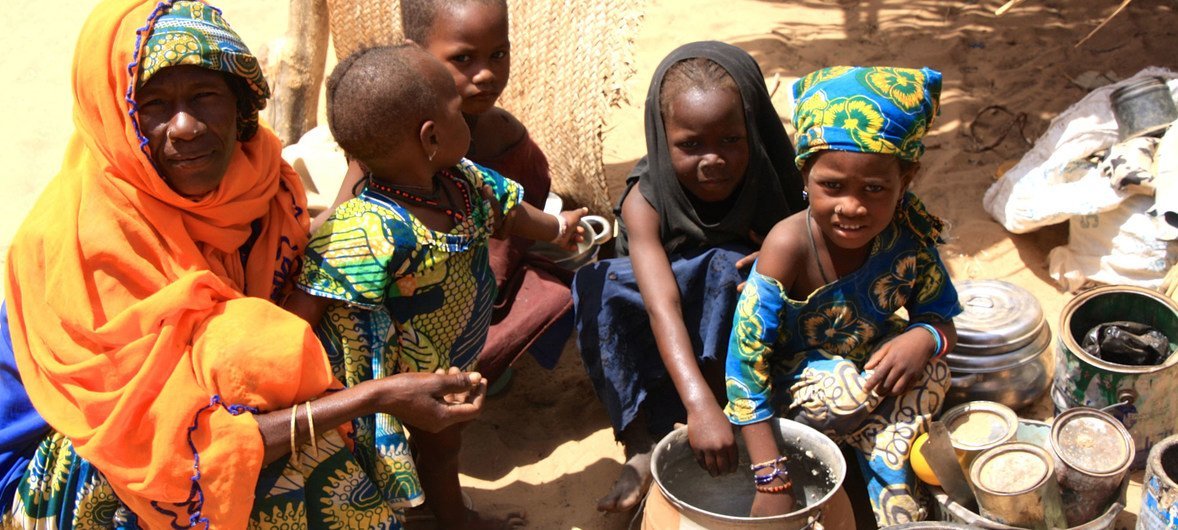 Прививки от полиомиелита были сделаны более, чем 45 миллионам нигерийских детей. Фото УКГВ/Фрэнк Куону