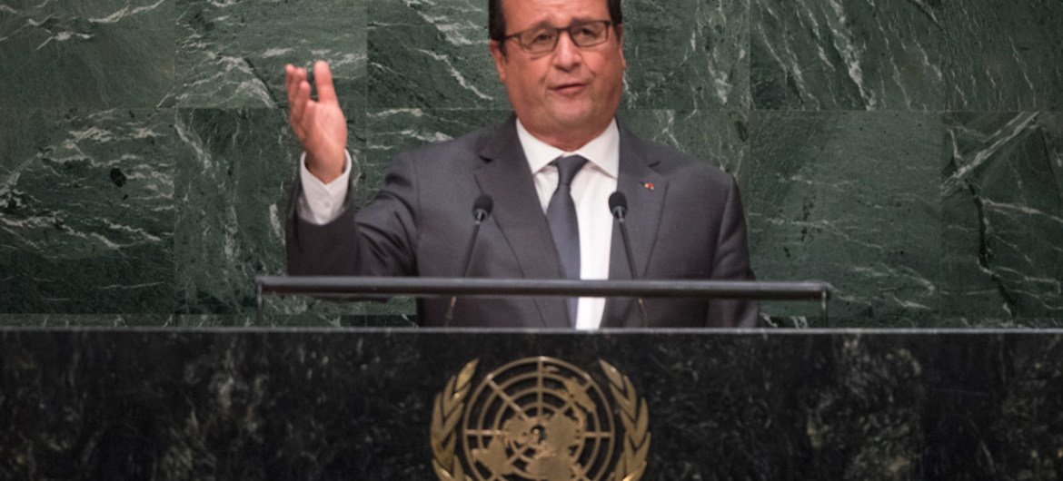 法国总统奥朗德在联大会堂发表讲话。联合国图片/Cia Pak