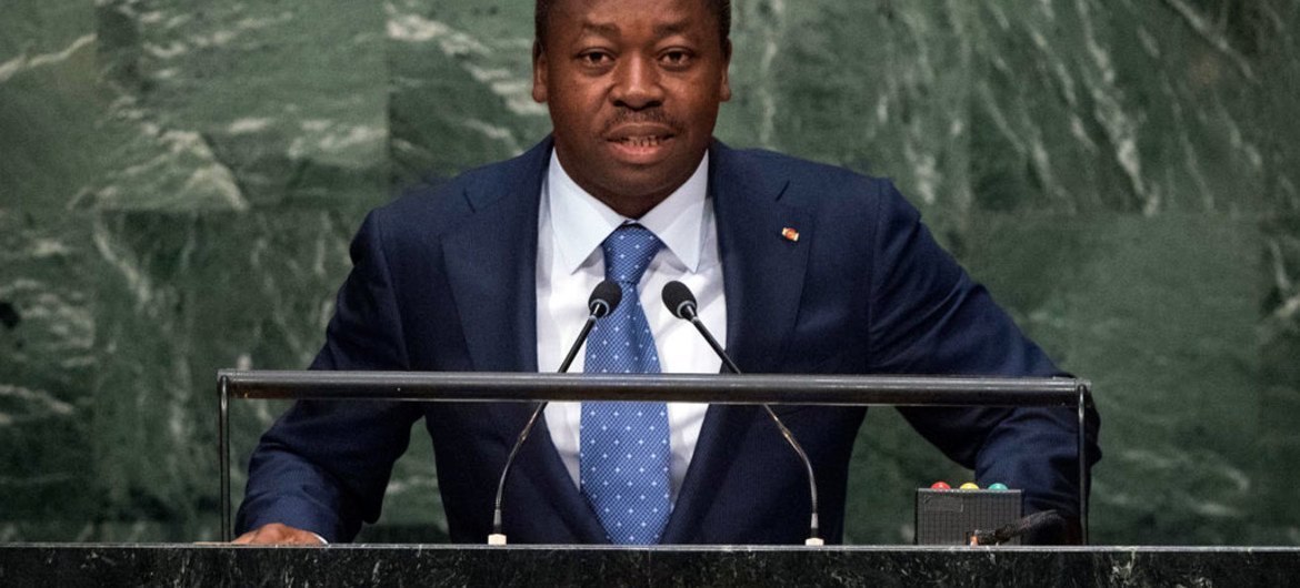 Le Président du Togo Faure Essozimna Gnassingbé devant l'Assemblée générale. Photo ONU/Cia Pak