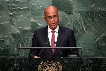 Le Président d'Haïti Joseph Martelly devant l'Assemblée générale de l'ONU lors de sa 70ème session. Photo ONU/Cia Pak