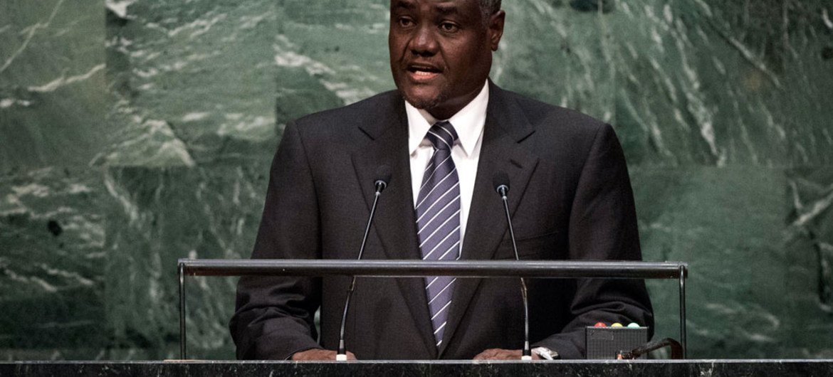 Le Ministre tchadien des affaires étrangères, Moussa Faki Mahamat, devant l'Assemblée générale. Photo ONU/Cia Pak