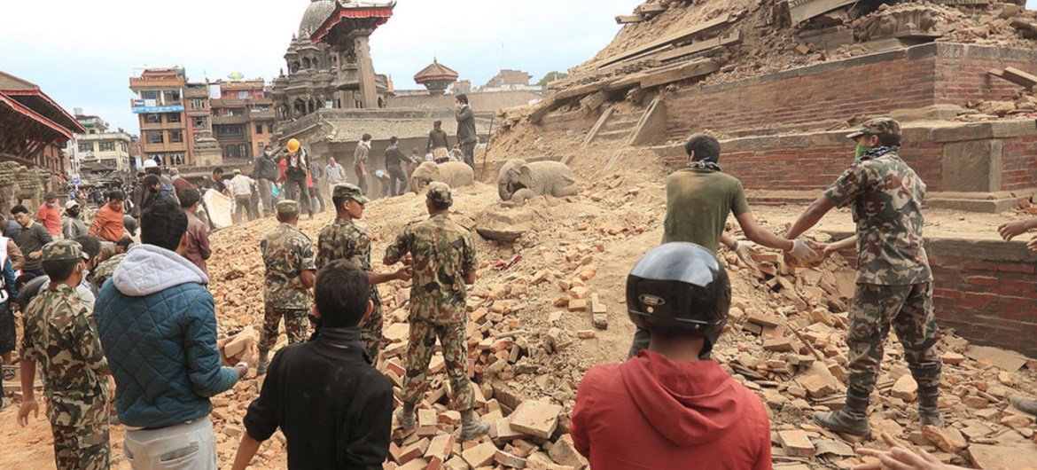 La vallée de Katmandou, au Népal, après le tremblement de terre d'avril 2015. Photo : PNUD Népal / Laxmi Prasad Ngakhusi