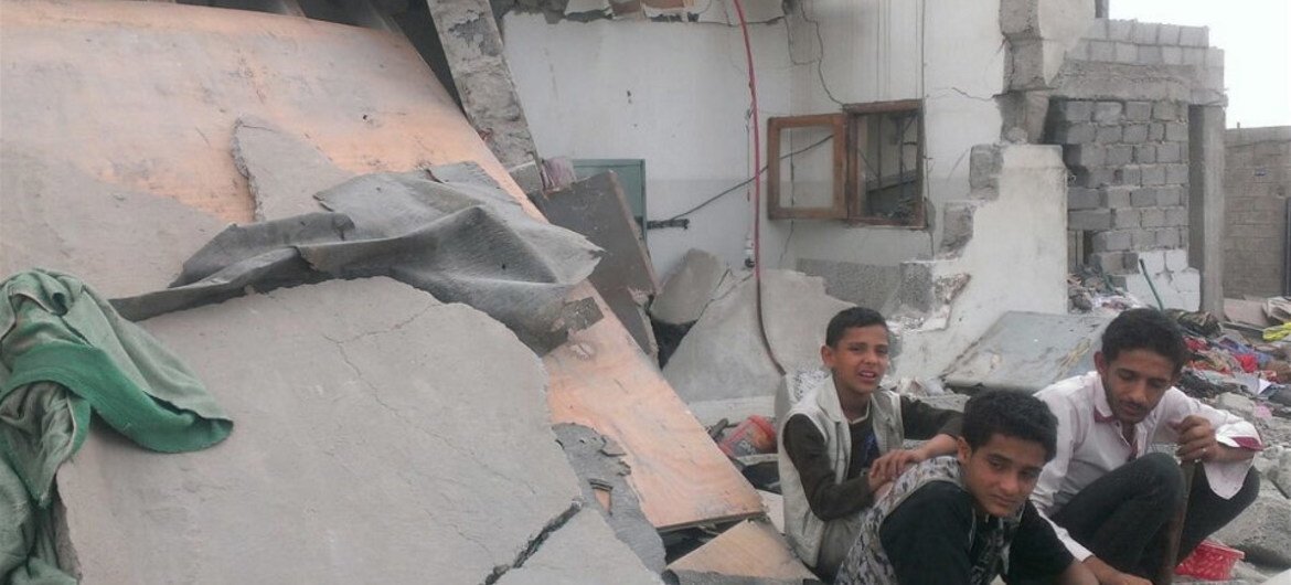 تدميرالمنازل في اليمن نتيجة ضربات التحالف الجوية. المصدر: أيرين/ المقداد مجلي