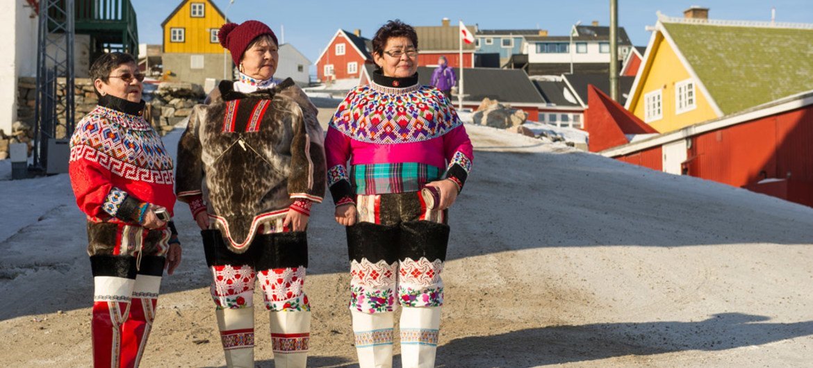 格陵兰岛的因努伊特妇女。
