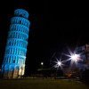 La Tour de Pise, en Italie, inscrite au patrimoine mondial de l'UNESCO depuis 1987, est allumée en bleu des Nations Unies pour la célébration mondiale du 70ème anniversaire de l'Organisation. Photo : Francesca Bracchetti, Enel