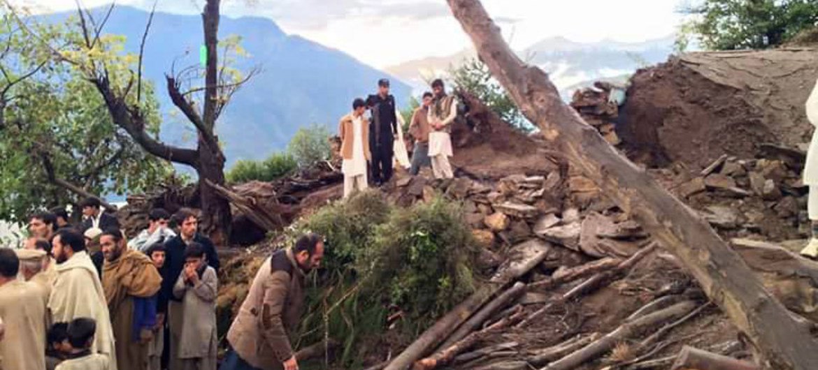 آثار الدمار الناجم عن الزلزال في منطقة شانجلا في مقاطعة خيبر بختونخوا في باكستان في 26 أكتوبر تشرين الأول عام 2015. المصدر: اليونيسف في باكستان