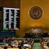 صوتت الجمعية العامة للأمم المتحدة الثلاثاء بغالبية ساحقة لصالح إنهاء  الحصار الاقتصادي والتجاري والمالي الذي فرضته الولايات المتحدة الأمريكية على كوبا. يتم عرض الأصوات إلكترونيا على شاشتين. المصدر: الأمم المتحدة / تشا باك