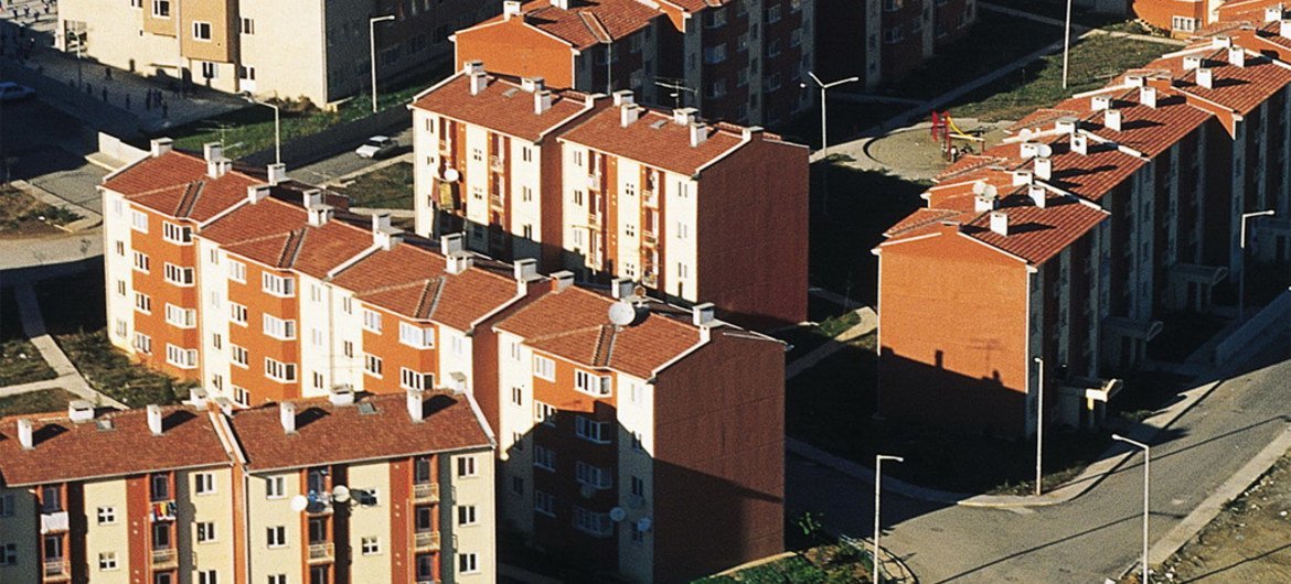 الشقق السكنية في اسطنبول، تركيا. المصدر:: موئل الأمم المتحدة