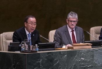 General Assembly President Mogens Lykketoft (right) and Secretary-General Ban Ki-moon at a meeting on the Revitalization of the Work of the Assembly.