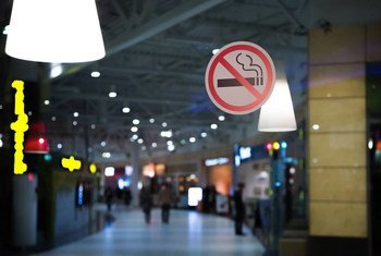 世卫组织推动在公共场所禁烟。世卫组织/S. Volkov