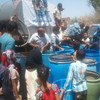 مدينة تعز في اليمن تحت حصار فعلي، 200  الف شخص في حاجة إلى الماء وغيره من المواد الأساسية. المصدر: منظمة الصحة العالمية اليمن