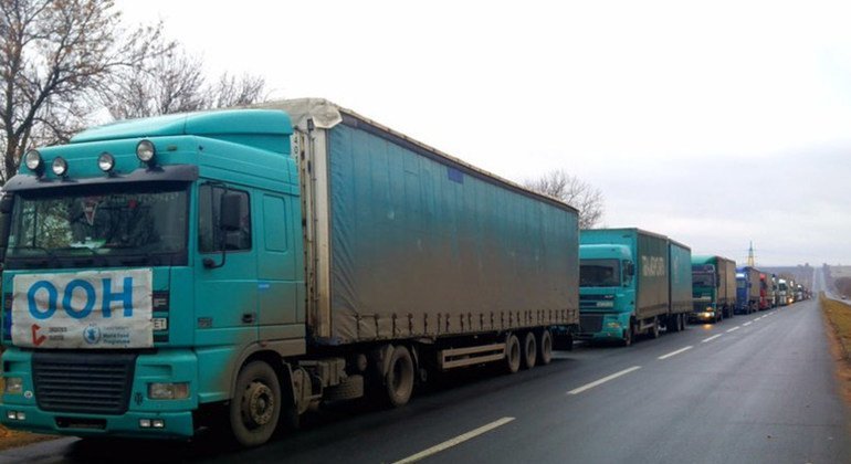 This WFP 12-truck convoy, with food supplies to feed more than 7,000 people for one month, reached Luhansk in eastern Ukraine for the first time since the suspension of humanitarian activities four months ago.