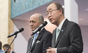 Secretary-General Ban Ki-moon (right) and French Foreign Minister Laurent Fabius, President of the UN climate change conference (COP21), brief the press in Paris.
