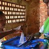 Una mujer votó el 14 de diciembre en las elecciones sobre un referéndum constitucional para ayudar a estabilizar la República Centroafricana. Foto: MINUSCA