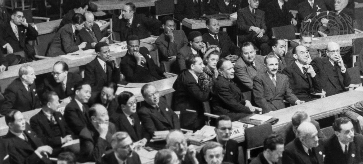 مشهد من أول اجتماع للجمعية العامة للأمم المتحدة في لندن في 10 كانون الثاني/يناير 1946.