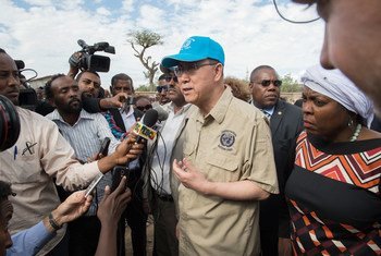 United Nations Secretary-General Ban Ki-moon (centre), accompanied by World Food Programme (WFP) Executive Director Ertharin Cousin (right), visited drought-affected Ziway Dugda Woreda, Oromia Region in Ethiopia.
