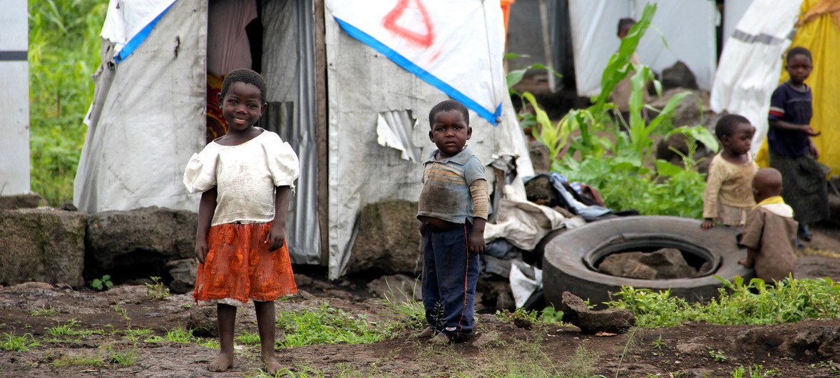 Des enfants dans un centre pour personnes déplacées à Goma, au Nord Kivu, en République démocratique du Congo (RDC). L’ONU a besoin de 2,2 milliards de dollars pour répondre à la crise humanitaire en RDC.