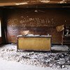 Une salle de classe détruite à l'école secondaire Gerver dans le gouvernorat de Ninive, en Iraq. Une grande partie de l'école a été endommagée lorsque la zone a été occupée par des militants en 2015.
