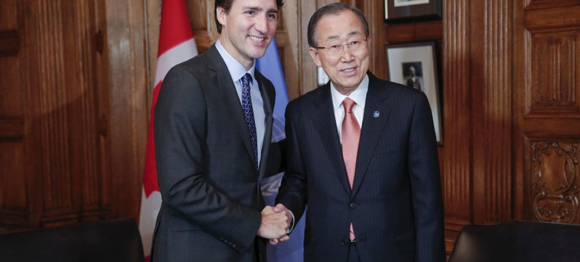 Secretary-General Ban Ki-moon (right) meets with Justin Trudeau, Prime Minister of Canada, in Ottawa.