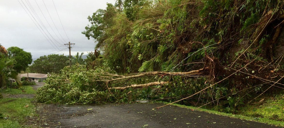 أعصار ونستون المداري من الفئة ال5  تسبب بدمار واسع النطاق في تامافوا، سوفا، بفيجي. صورة: اليونيسيف / أليس كليمنتس