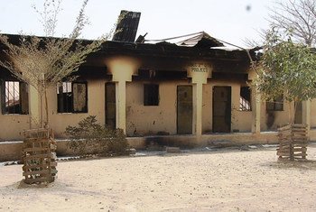 أرشيف: مدرسة أحرقتها جماعة بوكو حرام عام 2013 في مايدوغوري، عاصمة ولاية بورنو، شمال شرق نيجيريا. 
