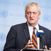 Le Représentant spécial du Secrétaire général de l'ONU pour la Somalie, Nicholas Haysom.  Le Secrétaire général de l'ONU António Guterres a regretté que le gouvernement somalien le déclare persona non grata. 