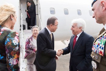 Пан Ги Муна приветствует министр иностранных дел Ливана. Фото ООН