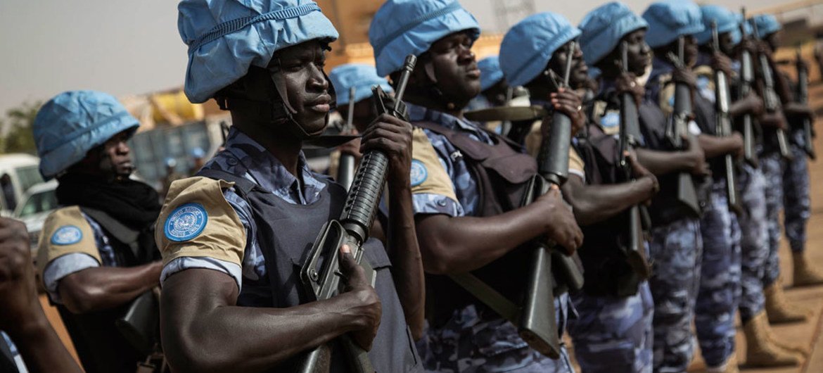 أفراد من قوات الأمم المتحدة لحفظ السلام في ميناكا، مالي. المصدر: مينوسوما/ماركو دورمينو