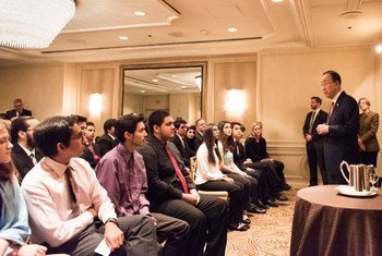 Secretary-General Ban Ki-moon addresses students from the High School Programme of the Los Angeles World Affairs Council.