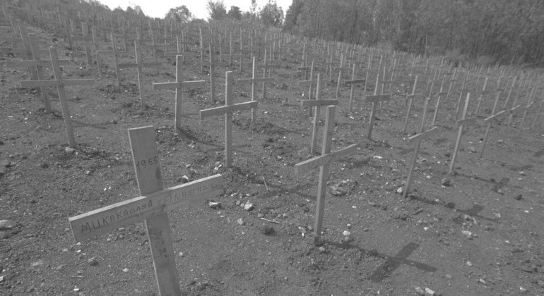 रवांडा की राजधानी किगाली के पास न्यान्ज़ा गांव में एक कब्रगाह. 