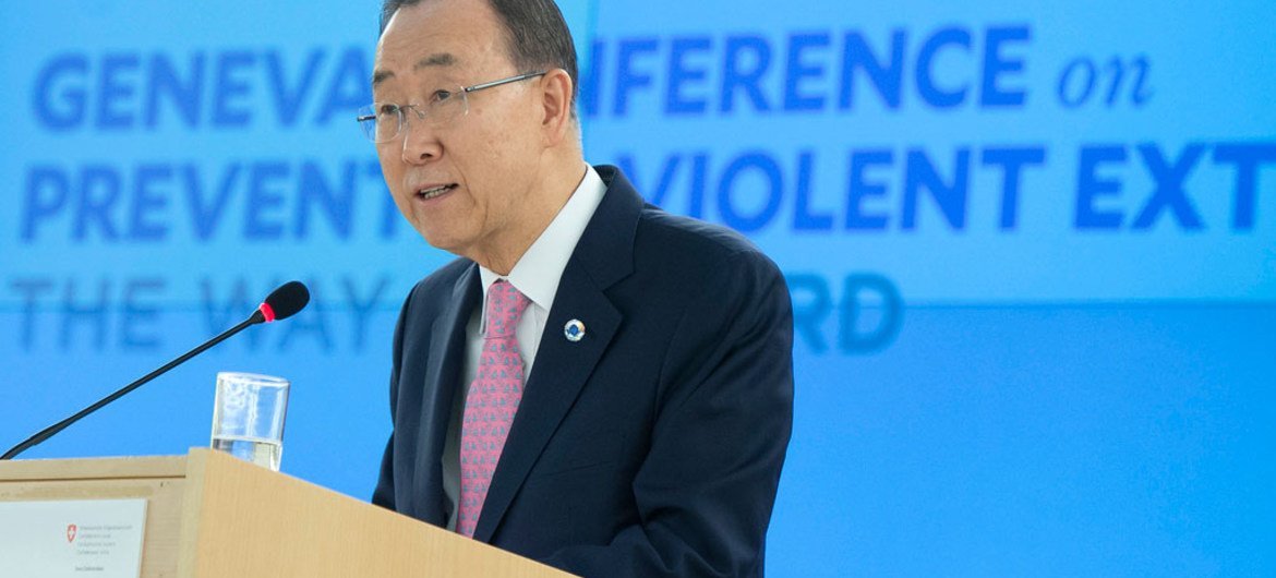 潘基文秘书长在防止暴力极端主义日内瓦会议上发表讲话。联合国图片/Jean-Marc Ferré