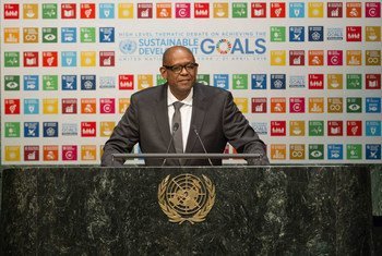 L’acteur américain, Envoyé spécial de l'UNESCO et membre du groupe de promotion des Objectifs de développement durable (ODD), Forest Whitaker, s’exprime à l’Assemblée générale de l’ONU, lors d’un débat de haut niveau sur la réalisation des ODD, à New York