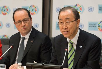 Secretary-General Ban Ki-moon (right) and President François Hollande of France brief the press.