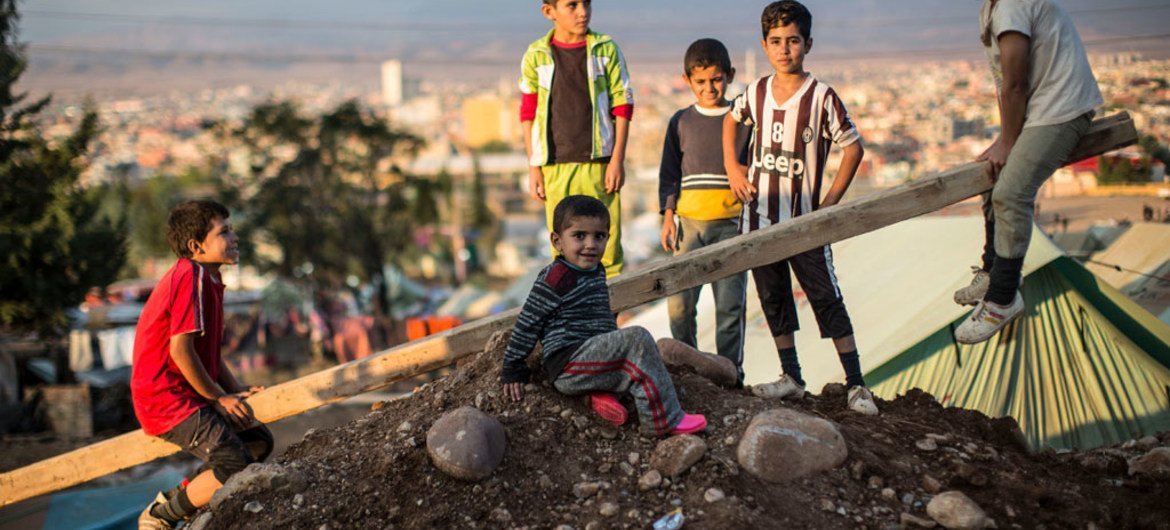 أطفال عراقيون 22 أكتوبر 2014. المصدر: مكتب تنسيق الشؤون الإنسانية / ياسون أثانسياديس