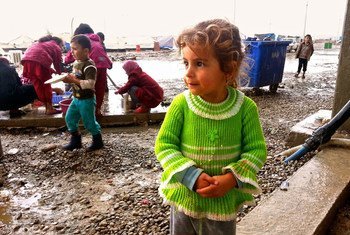 Девочка из семьи внутренних переселенцев в Ираке. Фото ООН/Брэндон Батерман