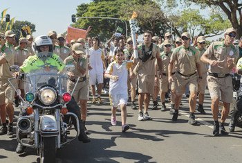 Syrian refugee Hanan Dacka takes part in the 2016 Olympic Games torch relay in Brasilia, Brazil, on 3 May 2016.