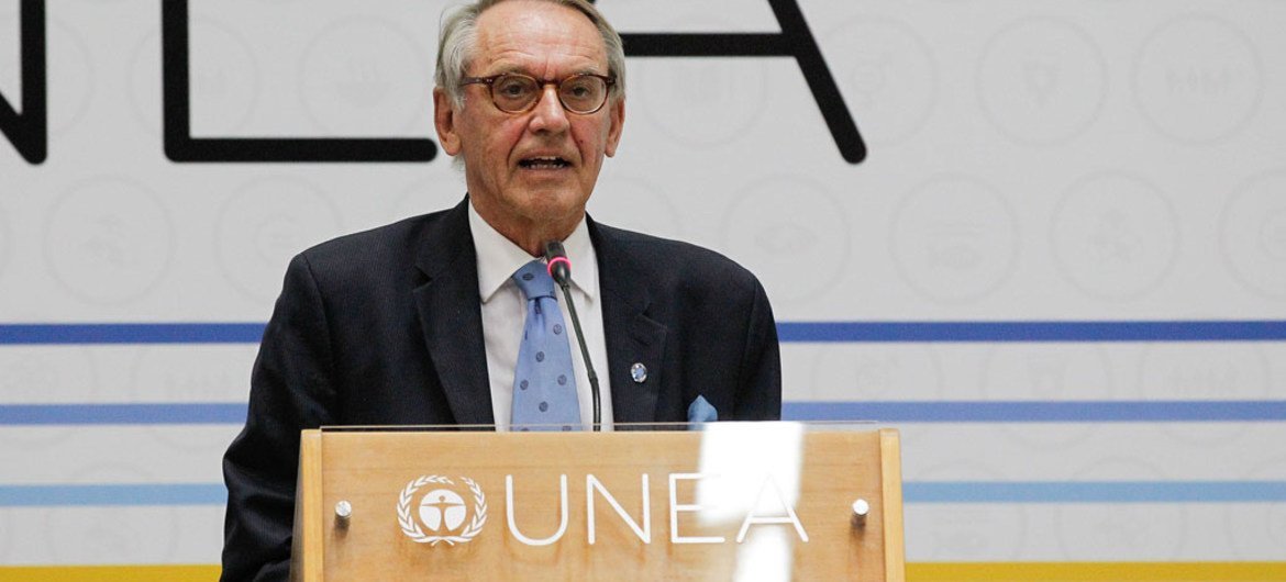 Deputy Secretary-General Jan Eliasson addresses the opening of the high-level segment of the United Nations Environment Assembly (UNEA-2) in Nairobi, Kenya.