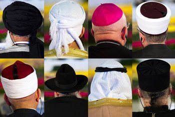 Des chefs religieux de différentes confessions. Photo ONU/Rick Bajornas