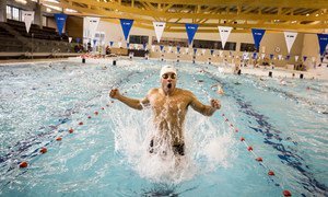 Le nageur syrien Rami Anis s’entraine pour les Jeux Olympiques de 2016 à Rio, dans une piscine à Gand, en Belgique. Photo : HCR / Gordon Welters