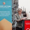 المديرة العامة لليونسكو، إيرينا بوكوفا  تلقي كلمة في المحاضرة الأوروبية 2016  في لاهاي. المصدر: هيئة المحاضرة الأوروبية