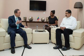 Secretary-General Ban Ki-moon (left) meets with President Nicolas Maduro Moros of Venezuela, in Havana, Cuba.