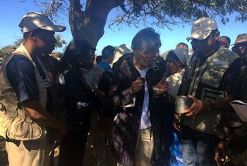 Assistant Secretary-General and Deputy Emergency Relief Coordinator Kyung-wha Kang visits the Grand Sud region of Madagascar and takes a taste of  the riz and maiz cooked for those in need.