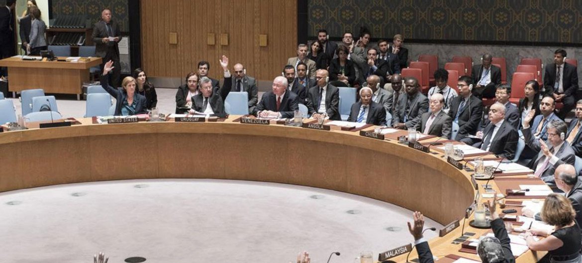 Security Council votes to approve a 200-strong UN police contingent for Burundi.