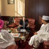Le chef de la MINUSMA, Mahamat Saleh Annadif, reçoit le Sous-Secrétaire général de l’ONU pour l’appui à la consolidation de la paix, Oscar Fernandez-Taranco, lors d’une visite au Mali. Photo : MINUSMA