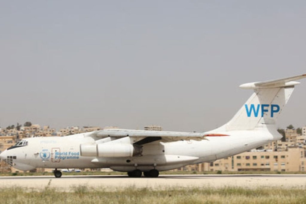 Un avion du PAM transportant de l'aide humanitaire (archive)